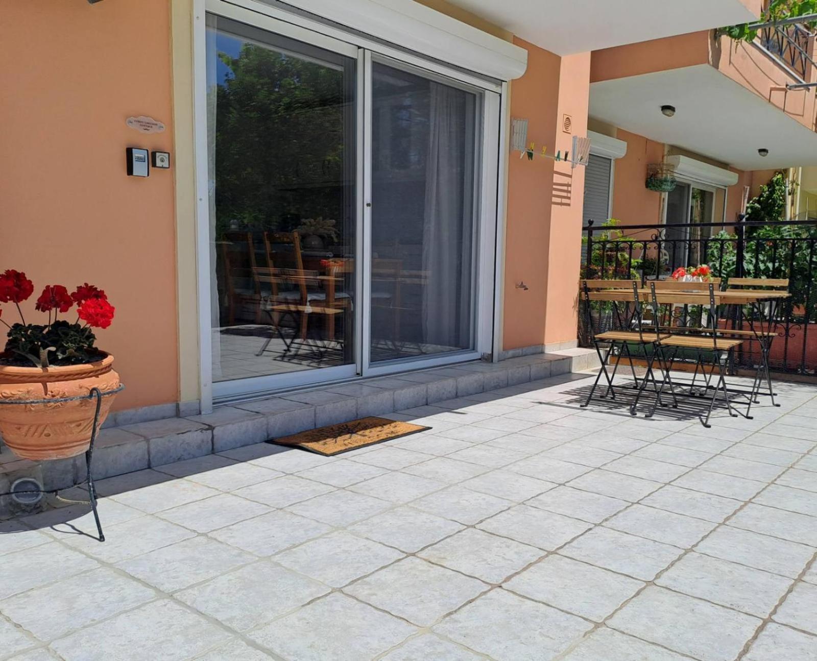 Corfu Lakeside Cottage 卡诺尼 外观 照片
